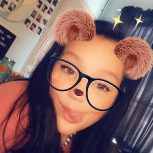 Meet your Posher, Macaria